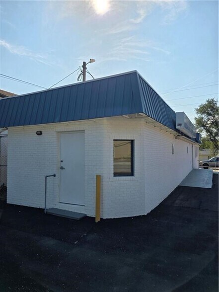 6303 King Hill Ave, Saint Joseph, MO à vendre - Photo de l’immeuble – Image 3 sur 24