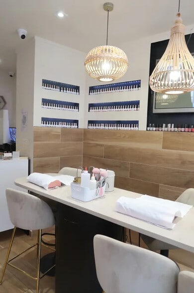 Local commercial dans Saint-Mandé à louer - Photo intérieure – Image 2 sur 4