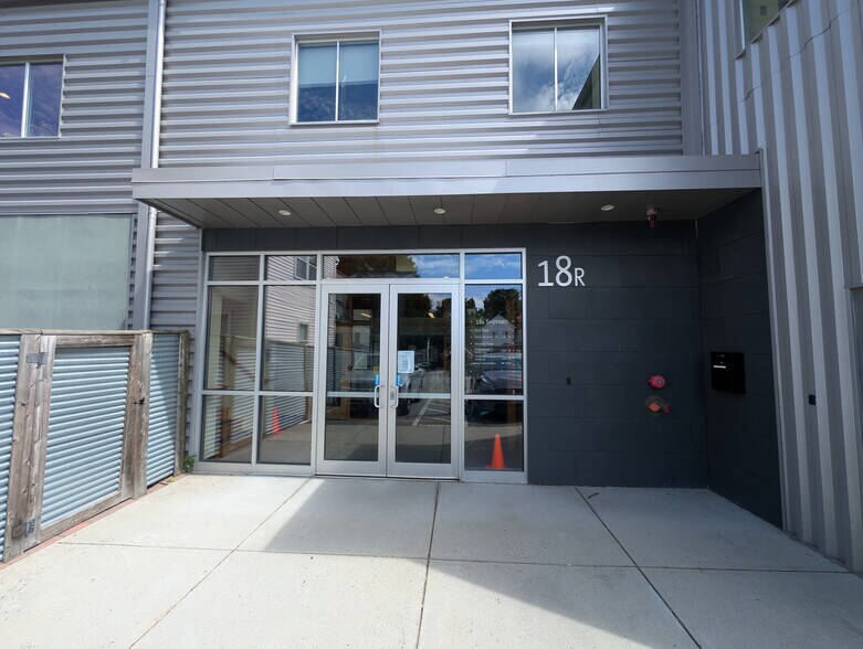 18 Shepard St, Brighton, MA à louer - Photo de l’immeuble – Image 1 sur 20