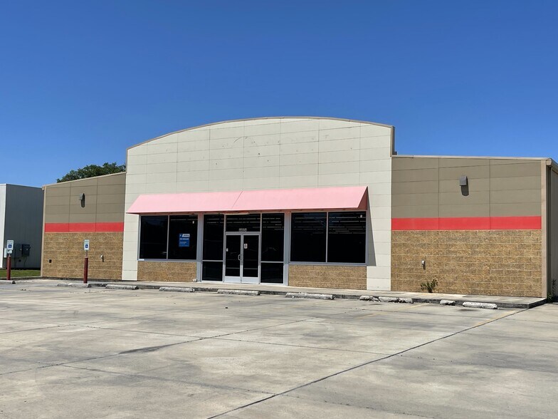 44034 Highway 429, Saint Amant, LA à louer - Photo de l’immeuble – Image 2 sur 31