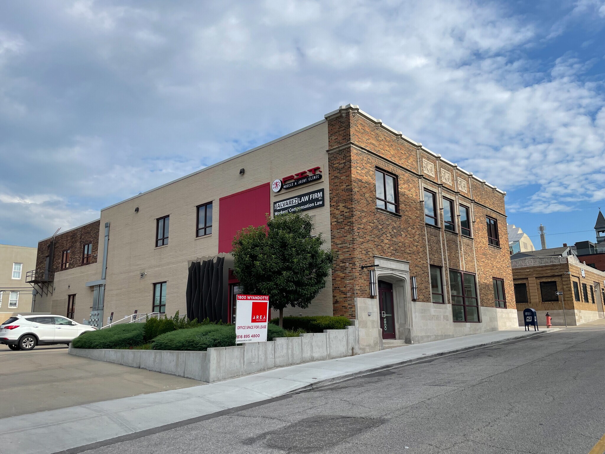 1800 Wyandotte St, Kansas City, MO à louer Photo de l’immeuble– Image 1 sur 7