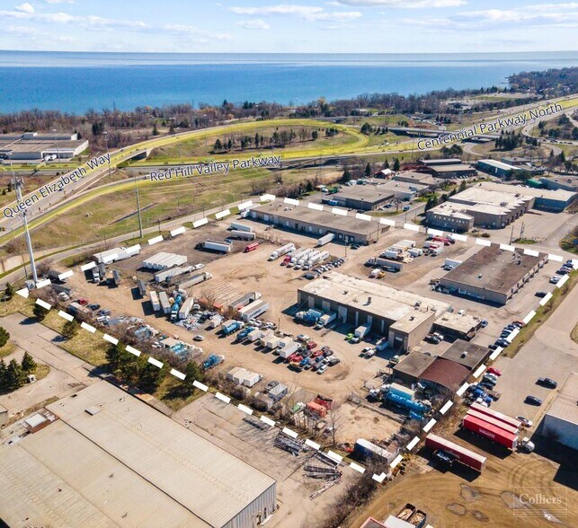 Kenora Avenue Industrial portefeuille de 3 biens à vendre sur LoopNet.fr - Aérien – Image 3 sur 5