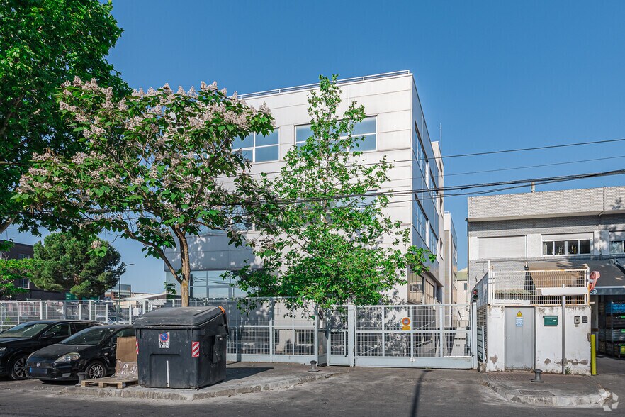Calle Valportillo I, 1, Alcobendas, Madrid à louer - Photo de l’immeuble – Image 3 sur 4