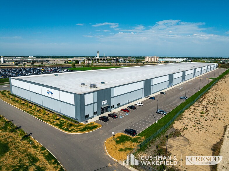 18300 Snow Rd, Brook Park, OH à louer - Aérien – Image 2 sur 16