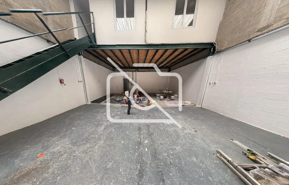 Local d’activités dans Villeneuve-Saint-Georges à louer Photo intérieure– Image 1 sur 3