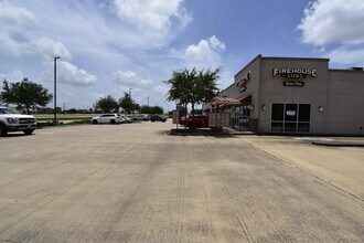 253 N Bypass 35, Alvin, TX à louer Photo intérieure– Image 2 sur 60