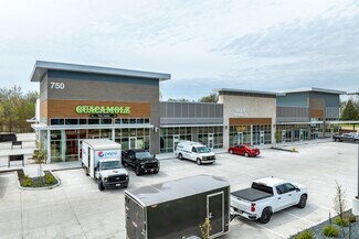 Plus de détails pour 750 Hickman Rd, Waukee, IA - Local commercial à louer