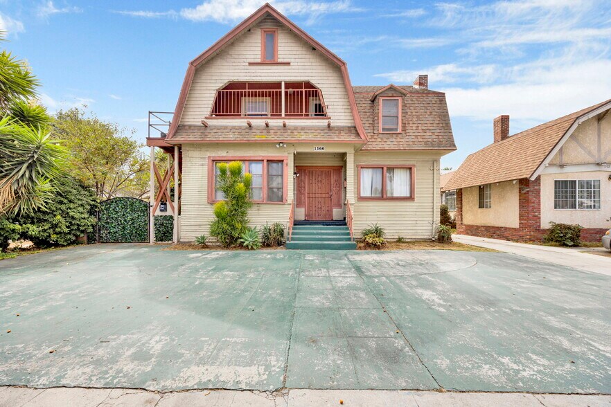 1166 W 39th Pl, Los Angeles, CA à vendre - Photo principale – Image 1 sur 33