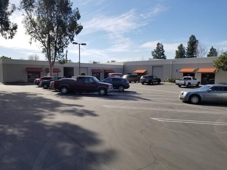 9375-9395 9th St, Rancho Cucamonga, CA à louer - Photo de l’immeuble – Image 1 sur 7