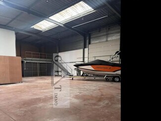 Plus de détails pour Industriel/Logistique à louer