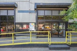 Plus de détails pour 951 3rd Ave, Brooklyn, NY - Local commercial à louer