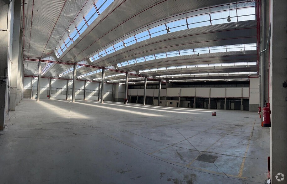 Industriel/Logistique dans Alovera, Guadalajara à louer - Photo de l’immeuble – Image 1 sur 5