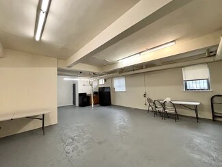 Plus de détails pour 2910 137th St, Flushing, NY - Bureau à louer