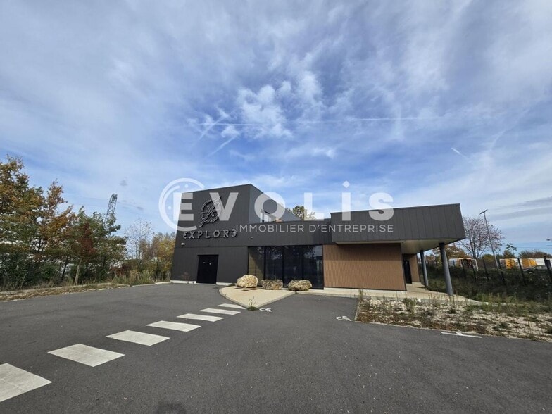 Local commercial dans Marcoussis à vendre - Photo de l’immeuble – Image 1 sur 13