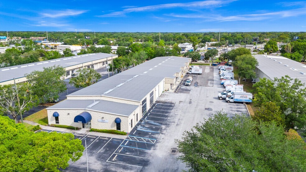 7225 Sandscove Ct, Winter Park, FL à louer - Photo de l’immeuble – Image 2 sur 7