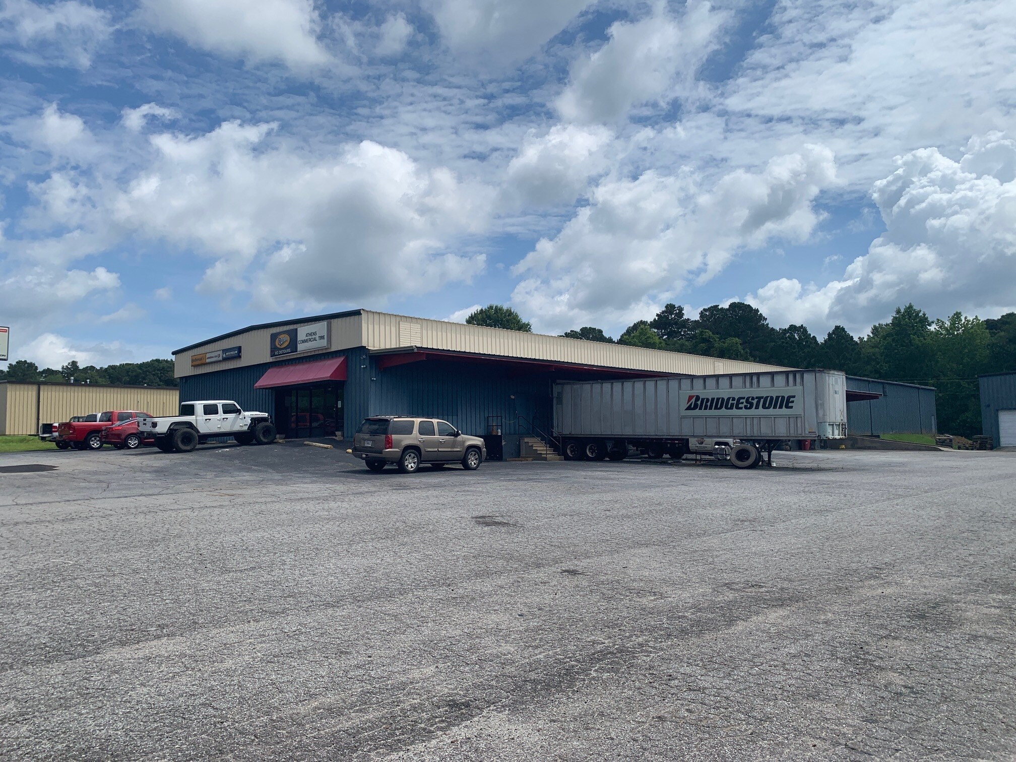 386 Commerce Blvd, Bogart, GA à louer Photo principale– Image 1 sur 6