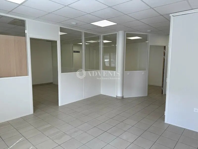 Bureau dans Limas à louer Photo intérieure– Image 1 sur 12