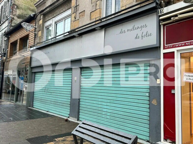 Local commercial dans Montluçon à vendre - Photo de l’immeuble – Image 2 sur 4