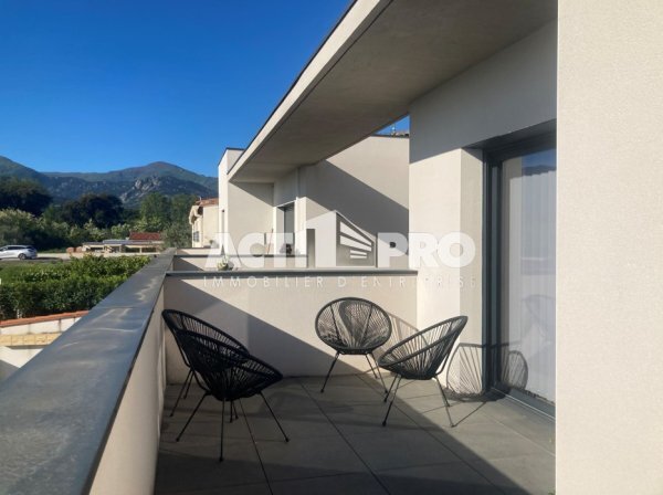 Bureau dans Argelès-sur-Mer à louer - Photo de l’immeuble – Image 3 sur 4