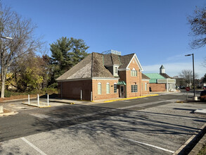 10200-10274 Lake Arbor Way, Bowie, MD à louer Photo de l’immeuble– Image 2 sur 2