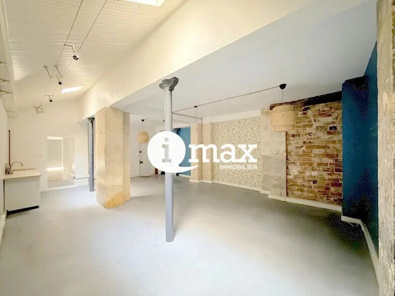 Local commercial dans Paris à louer - Photo de l’immeuble – Image 3 sur 5