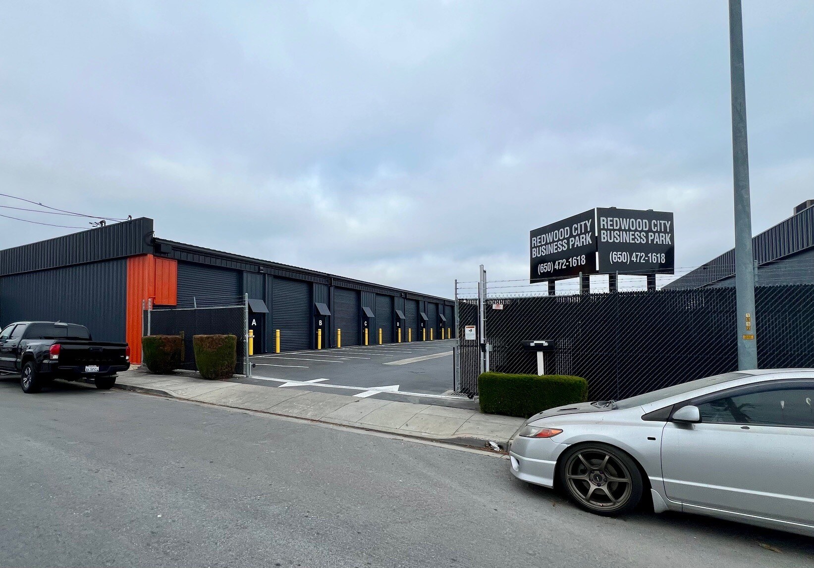 815-831 Warrington Ave, Redwood City, CA à louer Photo principale– Image 1 sur 10