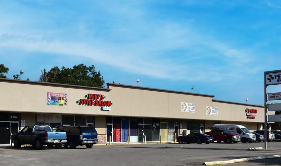 7137-7151 Bellfort Ave, Houston, TX à louer - Photo de l’immeuble – Image 1 sur 1