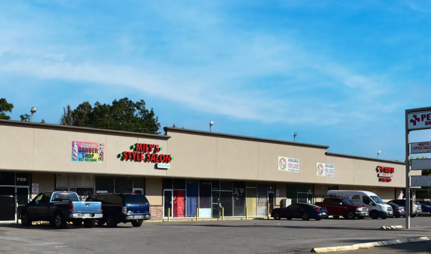 7137-7151 Bellfort Ave, Houston, TX à louer Photo de l’immeuble– Image 1 sur 2