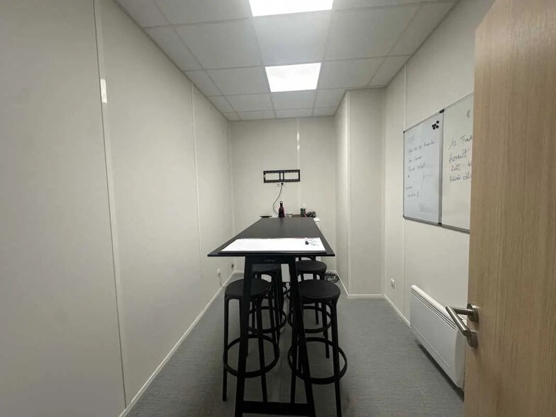 Bureau dans Eysines à vendre - Photo de l’immeuble – Image 3 sur 3