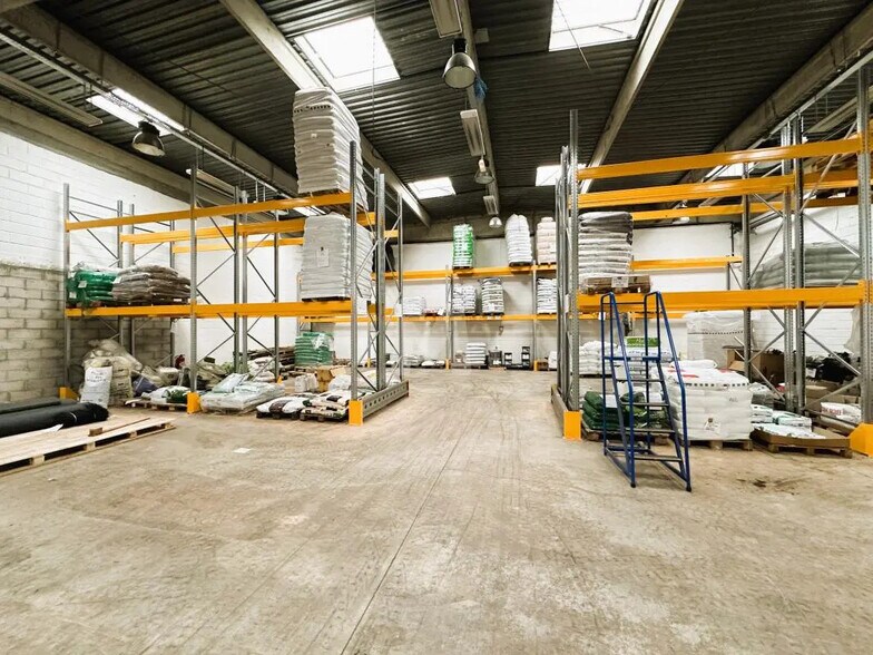 Local d’activités dans Palaiseau à louer - Photo intérieure – Image 3 sur 10