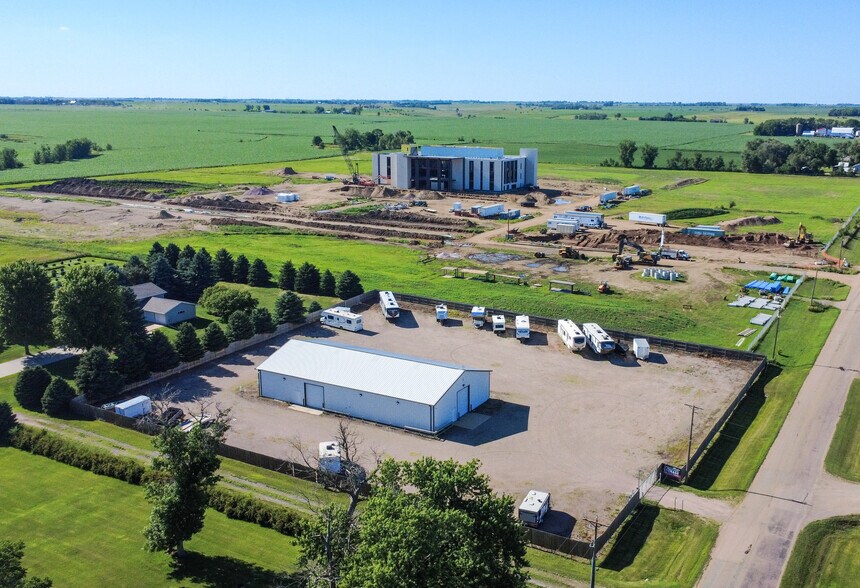 28189 West Ave, Canton, SD à vendre - Photo de l’immeuble – Image 3 sur 15
