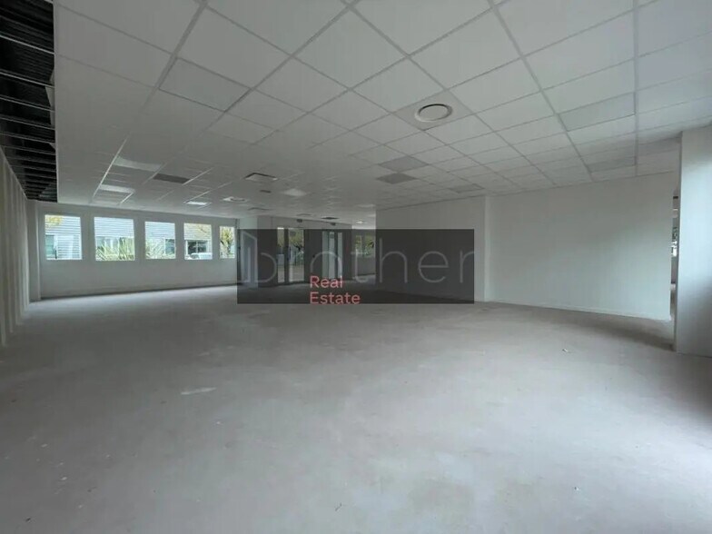 Bureau dans Mérignac à louer - Photo de l’immeuble – Image 3 sur 4