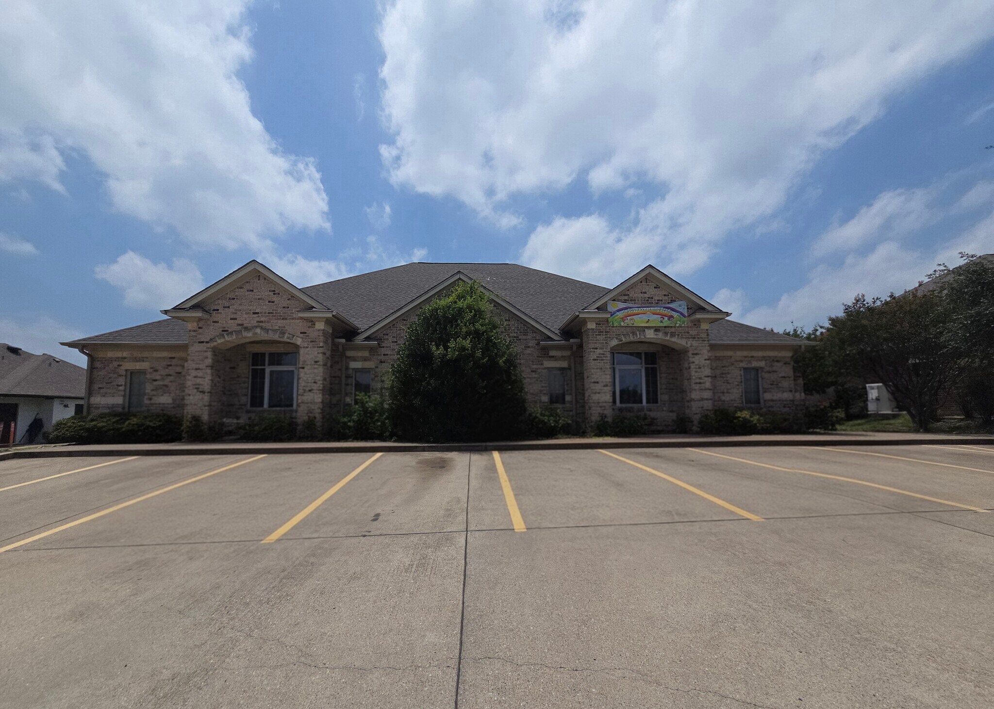 2118 Birdcreek Dr, Temple, TX à louer Photo de l’immeuble– Image 1 sur 2