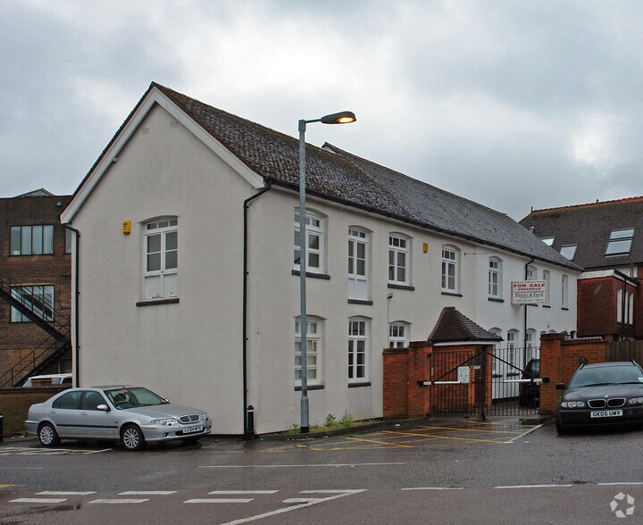 High St, Chesham à louer - Photo de l’immeuble – Image 2 sur 4