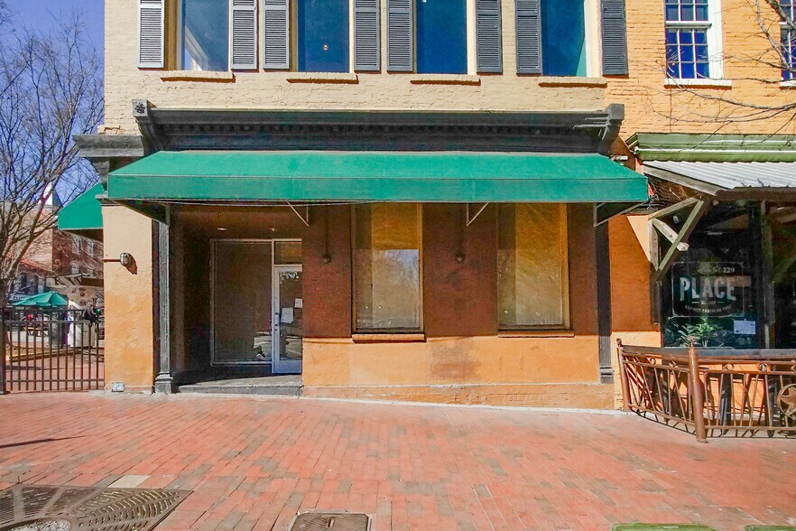 225 E Broad St, Athens, GA à louer - Photo de l’immeuble – Image 3 sur 15