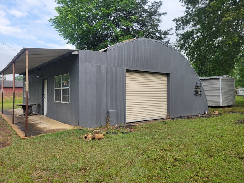 2209 Avenue A, Hooks, TX à vendre - Photo de l’immeuble – Image 1 sur 6