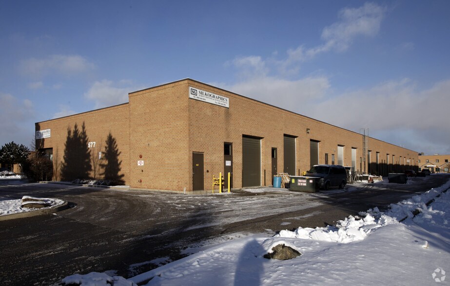 577 Edgeley Blvd, Vaughan, ON à louer - Photo de l’immeuble – Image 2 sur 2