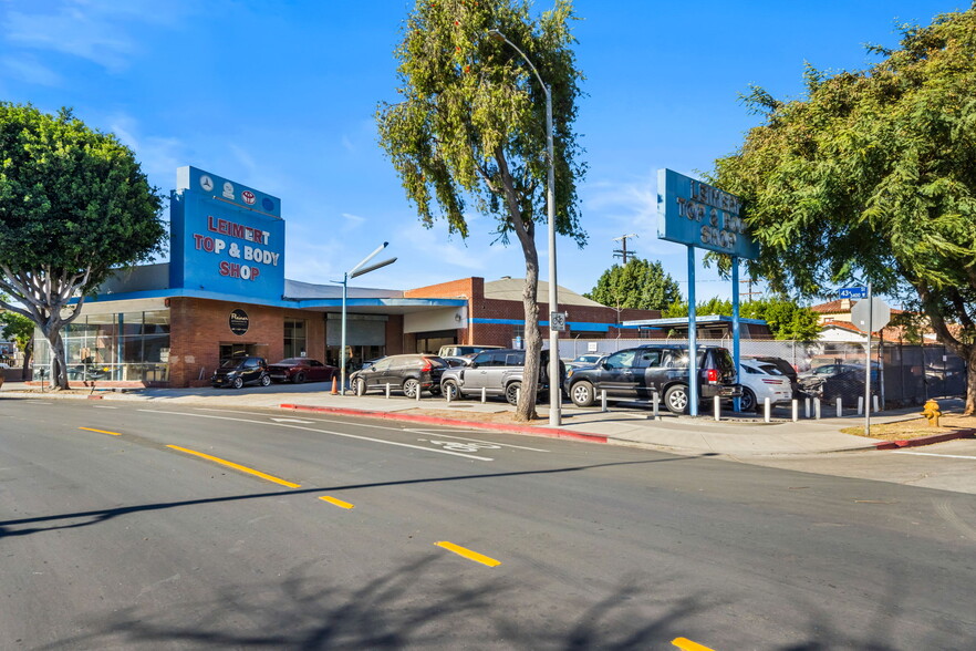 3443 W 43rd St, Los Angeles, CA à vendre - Photo de l’immeuble – Image 2 sur 25