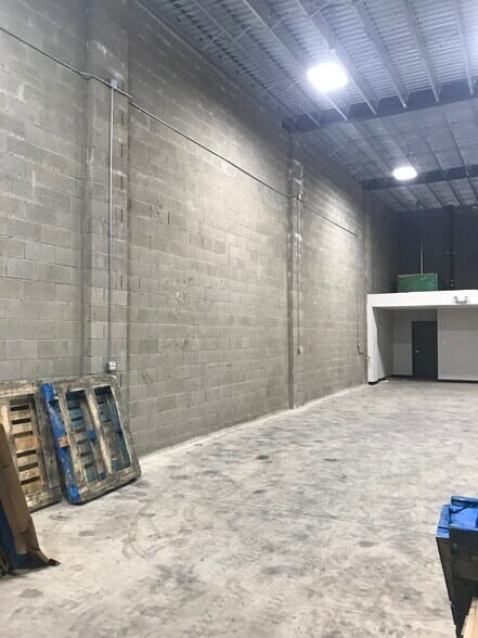 161-165 Fillmore St, Staten Island, NY à vendre - Photo intérieure – Image 3 sur 6