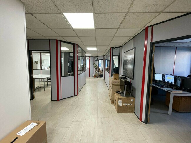 Plus de détails pour 213 Rue De Gerland, Lyon - Bureau à louer