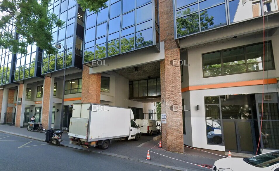 Bureau dans Paris à louer - Photo de l’immeuble – Image 1 sur 4