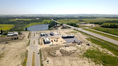 Hwy 12 76th St, Lacombe, AB - VUE AÉRIENNE vue de carte - Image1