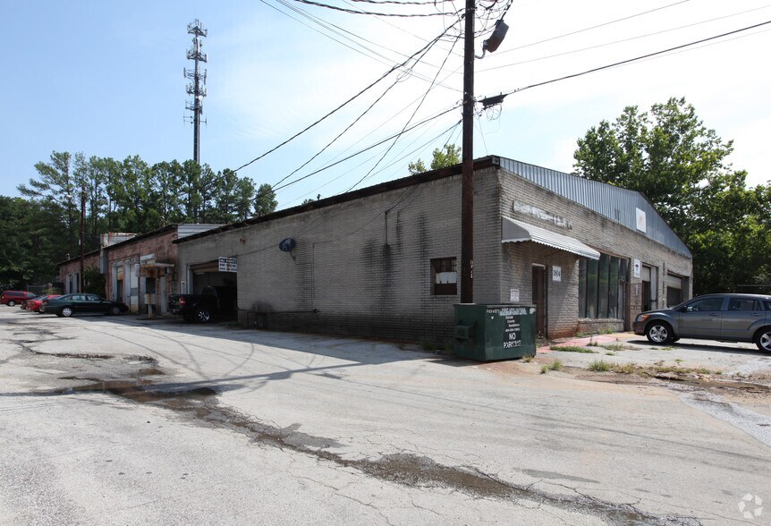 1796 Glenvale Pl, Decatur, GA à louer - Photo de l’immeuble – Image 2 sur 2