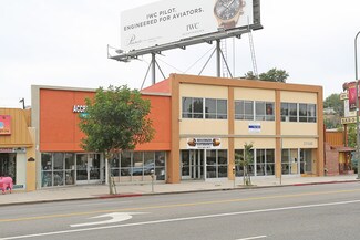 Plus de détails pour 21144-21146 Ventura Blvd, Woodland Hills, CA - Local commercial à louer