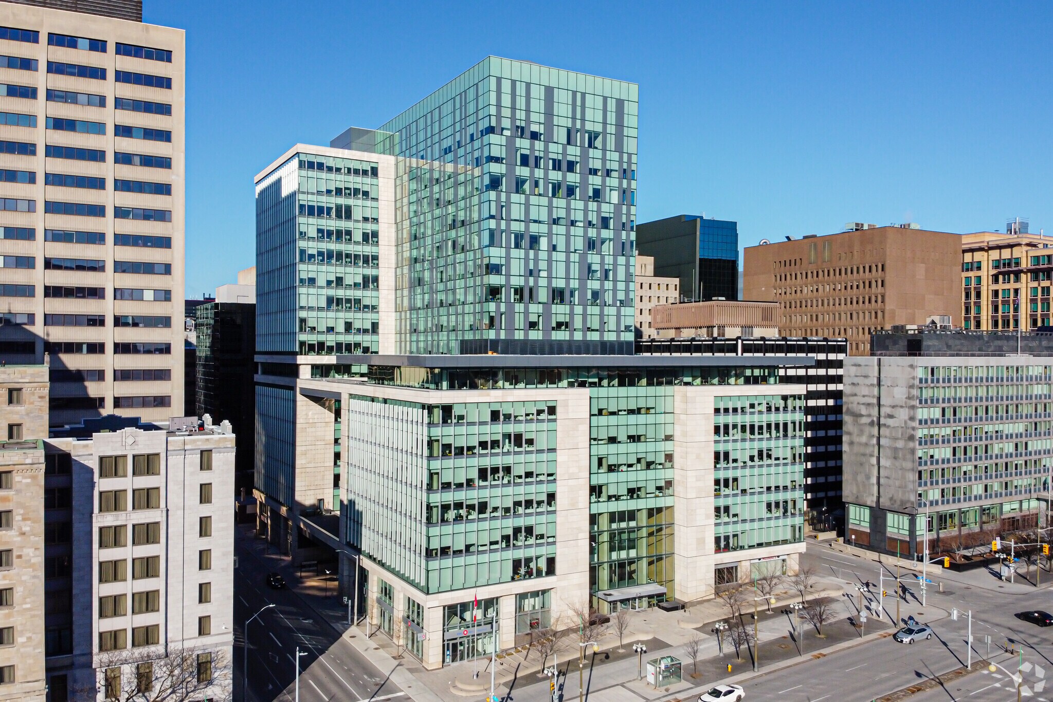 90 Elgin St, Ottawa, ON à louer Photo principale– Image 1 sur 4