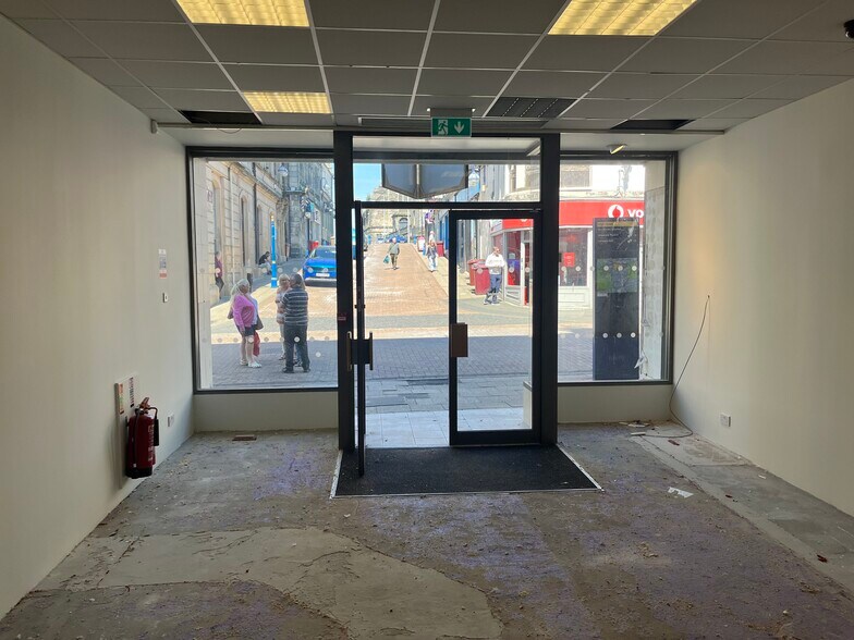 93 High St, Dunfermline à louer - Photo de l’immeuble – Image 3 sur 3