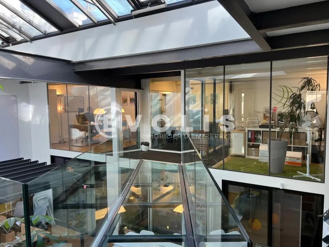 Bureau dans Paris à louer Photo de l’immeuble– Image 1 sur 14