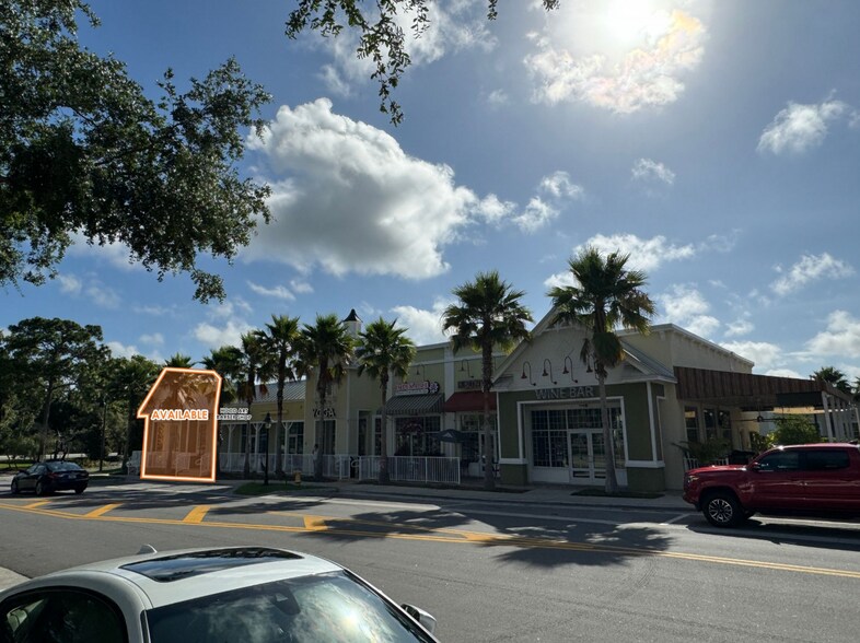 111 Victoria Commons Blvd, Deland, FL à louer - Photo de l’immeuble – Image 2 sur 6