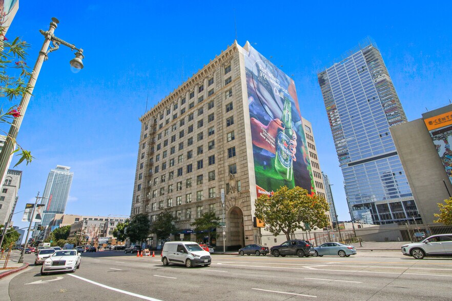 710-714 W Olympic Blvd, Los Angeles, CA à louer - Photo de l’immeuble – Image 2 sur 10