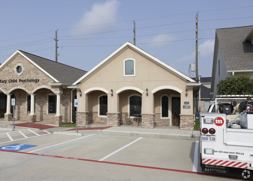 21386 Provincial Blvd, Katy, TX à vendre - Photo de l’immeuble – Image 2 sur 57